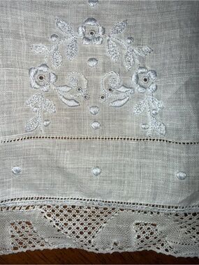 2 Vintage White Blue Floral Hand Embroidered Table scarves Doily Linen Lace LG